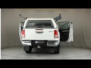 Toyota Hilux 2.4GD-6 double cab Raider manual - Image 24
