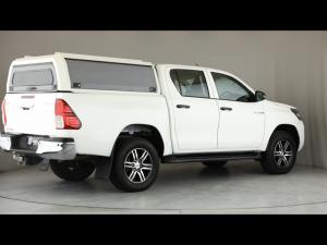 Toyota Hilux 2.4GD-6 double cab Raider manual - Image 2
