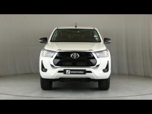 Toyota Hilux 2.4GD-6 double cab Raider manual - Image 4