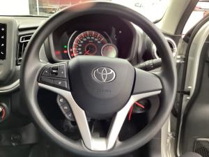 Toyota Vitz 1.0 XR auto - Image 8