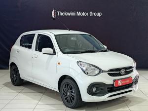 Toyota Vitz 1.0 XR manual - Image 1