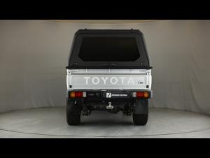 Toyota Land Cruiser 79 2.8GD-6 double cab auto - Image 5