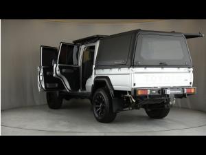 Toyota Land Cruiser 79 2.8GD-6 double cab auto - Image 25