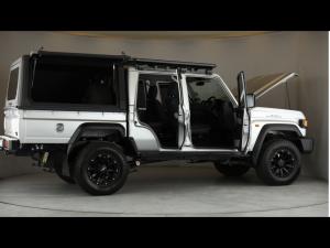 Toyota Land Cruiser 79 2.8GD-6 double cab auto - Image 31