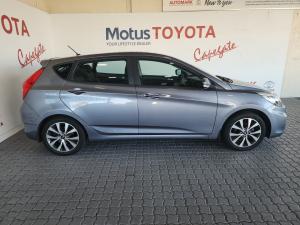 Hyundai Accent hatch 1.6 Fluid auto - Image 3