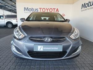 Hyundai Accent hatch 1.6 Fluid auto - Image 4