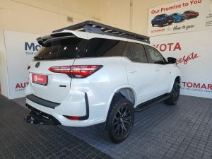 Toyota Fortuner 2.8GD-6 4x4 GR-Sport - Image 2