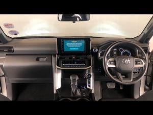 Toyota Land Cruiser 300 3.3D GX-R - Image 6