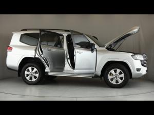 Toyota Land Cruiser 300 3.3D GX-R - Image 30