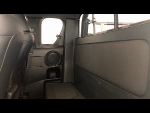 Toyota Hilux 2.8GD-6 Xtra cab 4x4 Legend manual - Image 11