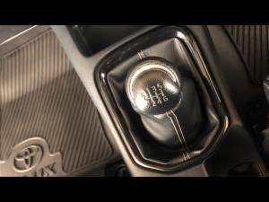 Toyota Hilux 2.8GD-6 Xtra cab 4x4 Legend manual - Image 15