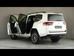 Toyota Land Cruiser 300 3.3D GX-R - Image 25