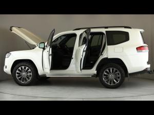 Toyota Land Cruiser 300 3.3D GX-R - Image 26