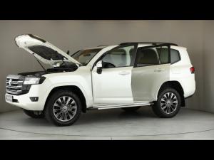 Toyota Land Cruiser 300 3.3D GX-R - Image 27