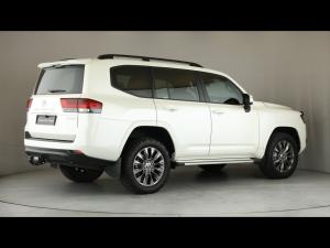 Toyota Land Cruiser 300 3.3D GX-R - Image 2