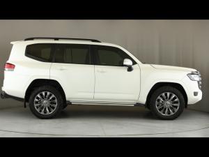 Toyota Land Cruiser 300 3.3D GX-R - Image 3
