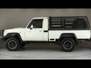 Toyota Land Cruiser 79 4.5D-4D LX V8 single cab - Image 22