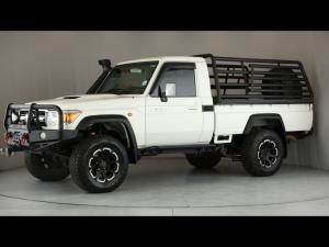 Toyota Land Cruiser 79 4.5D-4D LX V8 single cab - Image 23