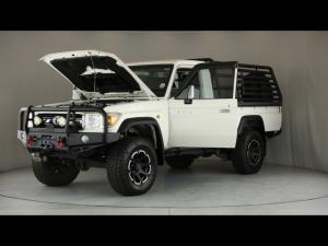 Toyota Land Cruiser 79 4.5D-4D LX V8 single cab - Image 28