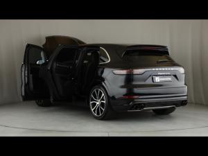 Porsche Cayenne turbo - Image 25