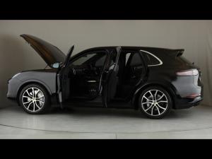 Porsche Cayenne turbo - Image 26