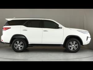 Toyota Fortuner 2.4GD-6 auto - Image 3