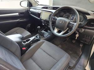 Toyota Hilux 2.4GD-6 Xtra cab Raider manual - Image 6