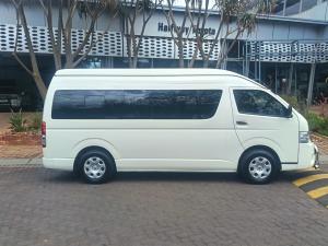 Toyota Hiace 2.5D-4D bus 14-seater GL - Image 3