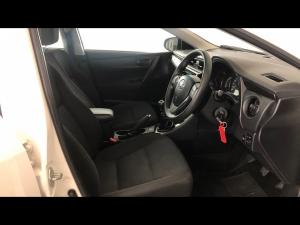 Toyota Corolla Quest 1.8 Plus manual - Image 10