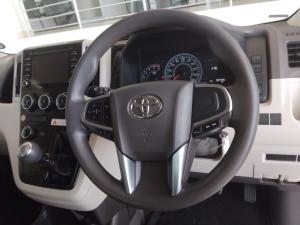 Toyota Quantum 2.8 LWB bus 11-seater GL - Image 8