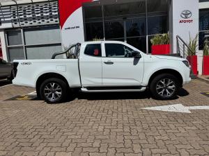 Isuzu D-Max 3.0TD Extended cab LSE 4x4 - Image 3