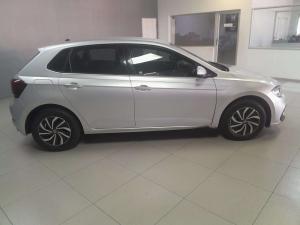 Volkswagen Polo 1.0 TSI Life - Image 6