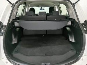 Toyota RAV4 2.0 GX auto - Image 12