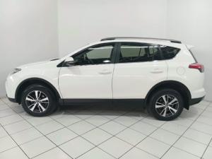 Toyota RAV4 2.0 GX auto - Image 3