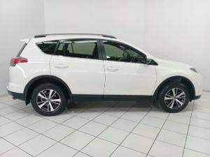 Toyota RAV4 2.0 GX auto - Image 6