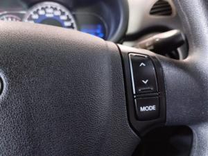 Hyundai i10 1.1 Motion - Image 11