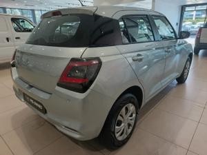 Suzuki Swift 1.2 GL - Image 12