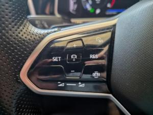 Volkswagen T-Roc 2.0TSI 140kW 4Motion R-Line - Image 14
