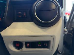 Suzuki Ignis 1.2 GLX - Image 16