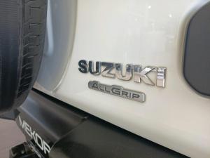 Suzuki Jimny 1.5 GLX AllGrip 3-door auto - Image 9