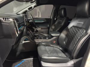 Ford Everest 3.0TD V6 4WD Platinum - Image 16