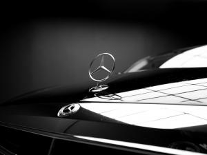 Mercedes-Benz S-Class S560 L - Image 10