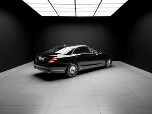 Mercedes-Benz S-Class S560 L - Image 12