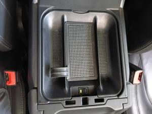 Land Rover Discovery 4 V8 HSE - Image 19