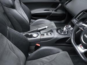 Audi R8 4.2 Spyder quattro - Image 25
