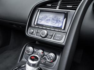 Audi R8 4.2 Spyder quattro - Image 27