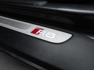 Audi R8 4.2 Spyder quattro - Image 30