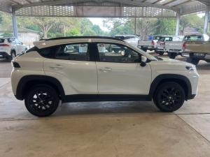 Toyota Starlet Cross 1.5 XS manual - Image 3