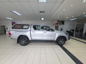 Toyota Hilux 2.8GD-6 double cab Raider auto - Image 3