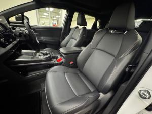 Toyota bZ4X BEV AWD - Image 7